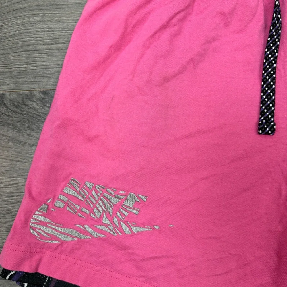 Men's Nike Basketball Shorts Medium Pink Black Lightning Mesh Reversible Pockets